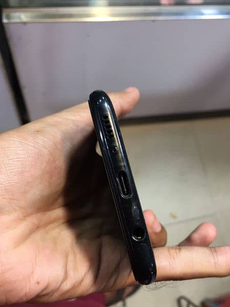 SAMSUNG GALAXY A30s 6