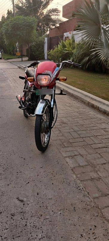 Honda CD 70 Dream 5