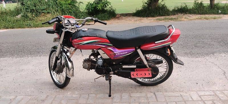 Honda CD 70 Dream 7