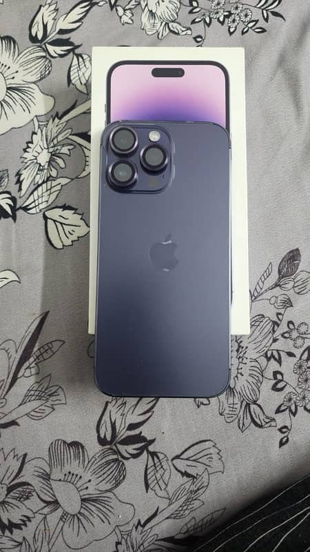 IPhone 14pro max deep purple 4