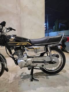 Honda CG125SE 2022 12Serial Hyderabad Registered up for sale