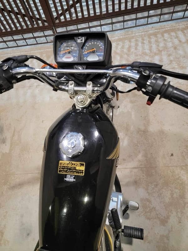 Honda CG125SE 2022 12Serial Hyderabad Registered up for sale 3