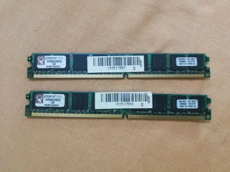 AMD RADION SERIES 7500 AND 2,2 GB DD2 RAMS 1