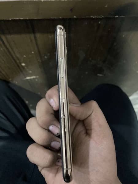 iPhone 11 Pro 64 gb only WhatsApp  number 03247286844 3