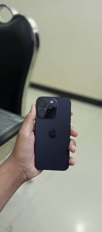 IPhone 15 pro JV 6