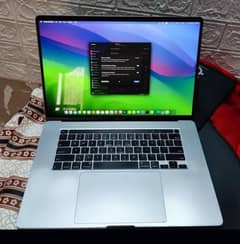 15'' | MacBook Pro 2017 | i7 | 16 | 10/10 (03354400115)