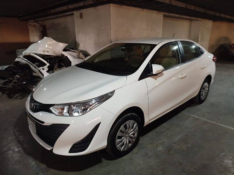 Toyota Yaris 1.3 CVT GLI 2023 1