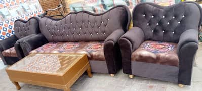 discount offer 40% off 5 seater sofa set available 03007718509