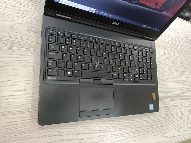 Dell latitude e5580 core i5 6th gen 15.6 inch Numpad keyboard 4