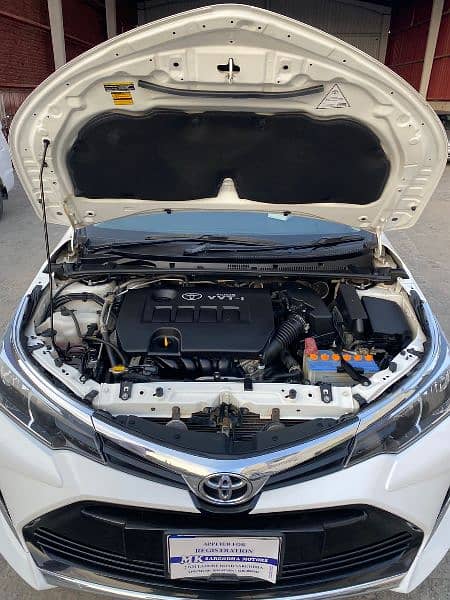 Toyota Corolla Altis 2022 1:6 auto 11