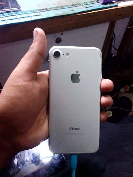 iPhone 7g 32gb condition 10/9 non pta 3