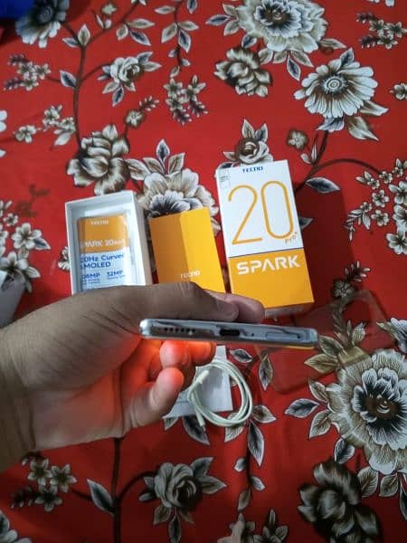 TECNO SPARK 20 PRO PLUS 13