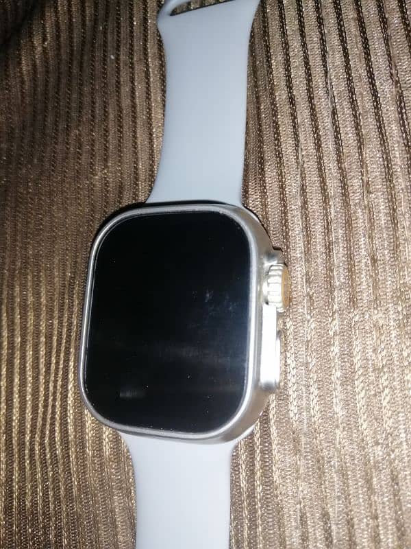 Y8 Ultra Smart Watch 0