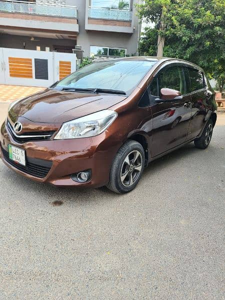 Toyota Vitz jawela 2012/2016 register 1