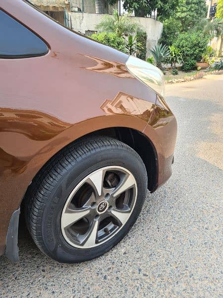 Toyota Vitz jawela 2012/2016 register 6