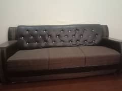 5 seater sofa in very good condition