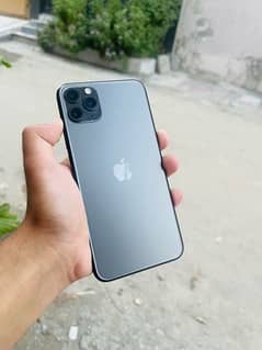 IPHONE 11 PRO MAX • 256 GB • NON PTA