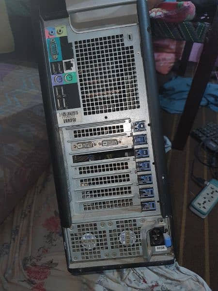 DELL PRECISION Tower T3610 4