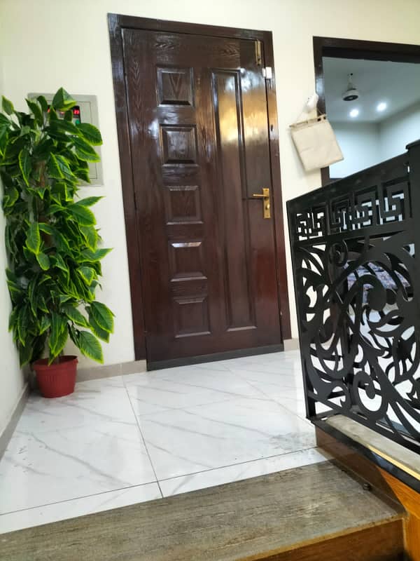 10 MARLA HOUSE FOR RENT IN BAHRIA TOWN LAHORE 10