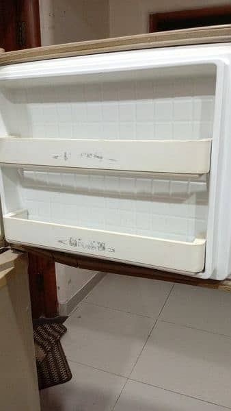 frige for sale 3