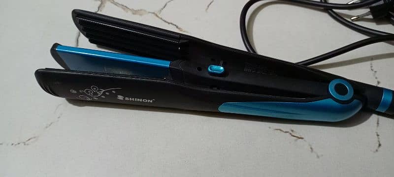 2 in 1 hair iron 3