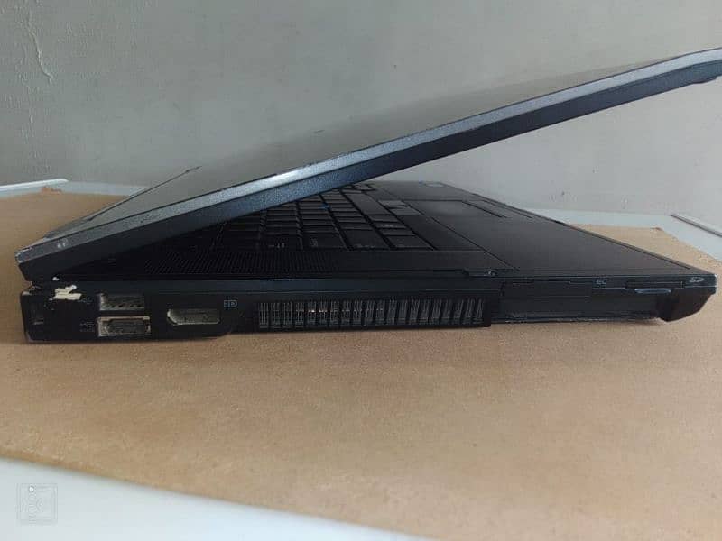 Dell Latitude E6510 7