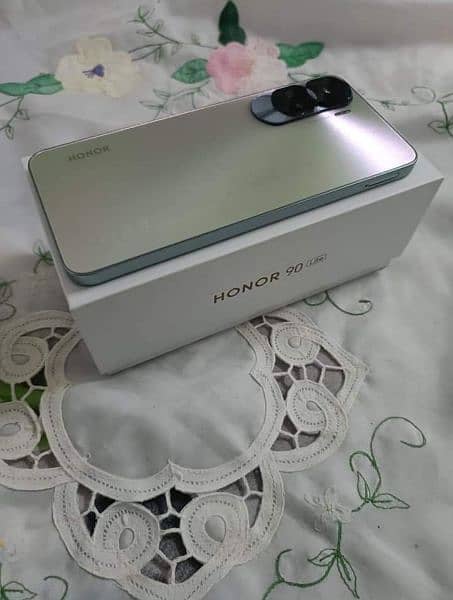 Honor 90 Lite 1