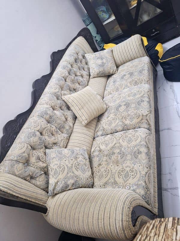 7 seater sofa set 10/10 condition 2