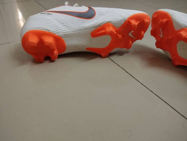 Nike Mercurial Football Shoes for Sale 4