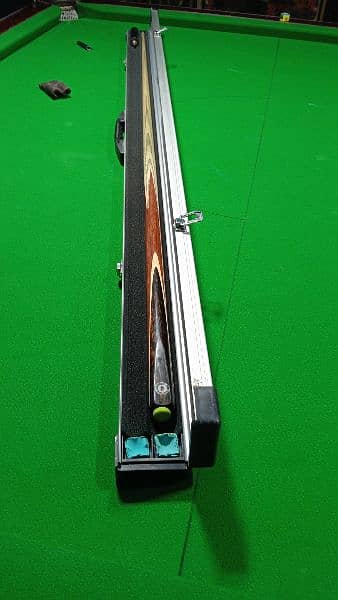 master tournament cue power full stroke  2 month use 1