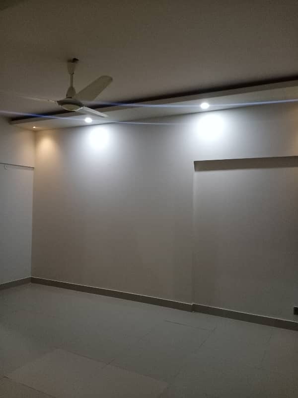 Apartments For Rent In Saima Square One 3