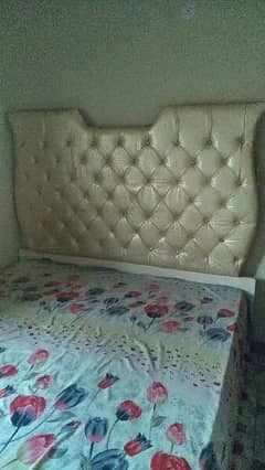 Bed King Size with sides table 0