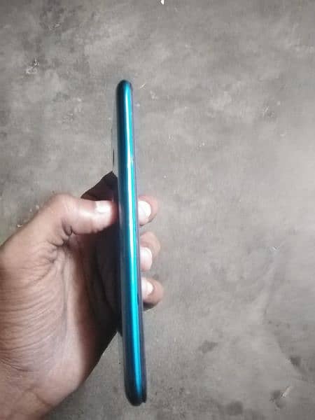 Tecno spark 6 go 2gb 32gb 1