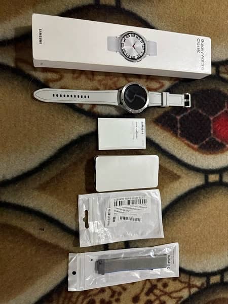 Galaxy watch 6 classic 47mm silver 1