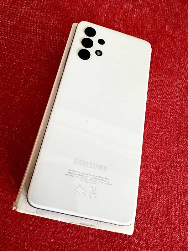 Samsung Galaxy A32 White Color 4