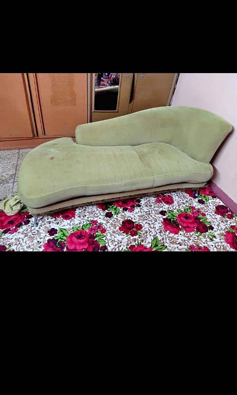 4 seater sofa in low price 1