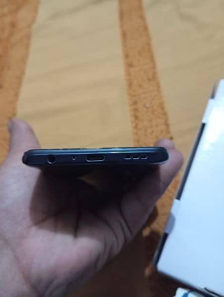 oppo F15 4