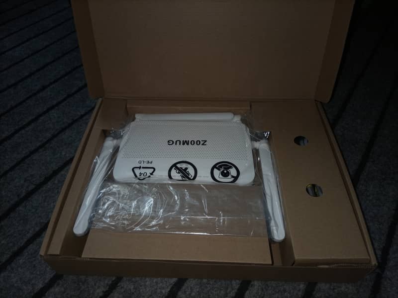 Huawei HG8245W5 GPON Router (New) 2