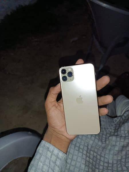 I phone 11 pro max 64GB non PTA water pack 8