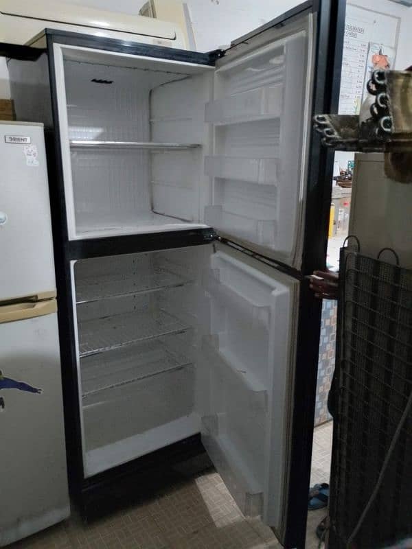 PELL Jumbo size refrigerator 1