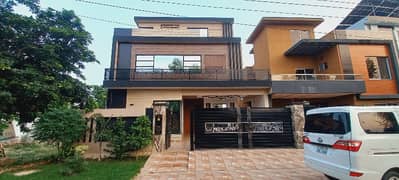 10 marla double story brand new stylish house