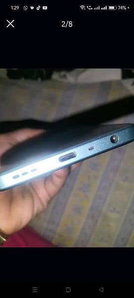 Oppo A58 8.128. jali ni hai or back pr lgi v hai pic Mai dekh le 3