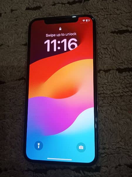 urgent sale iphone 11 pro white 256gb nonPTA 2