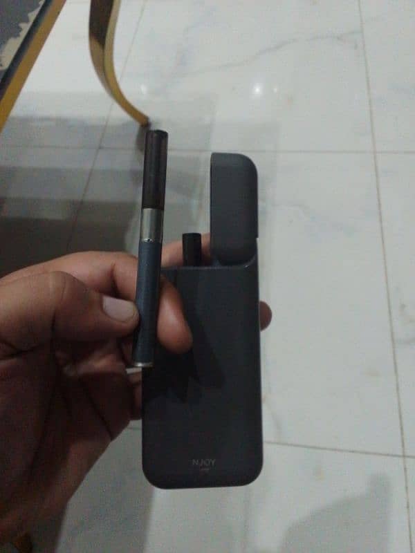 Njoy Loop Smoking Cessation Device 4