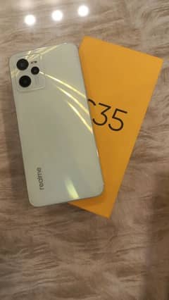 realme c35