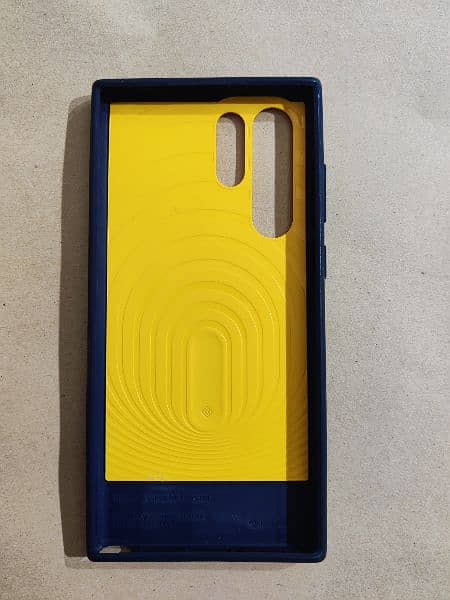 Spigen case for sale 1