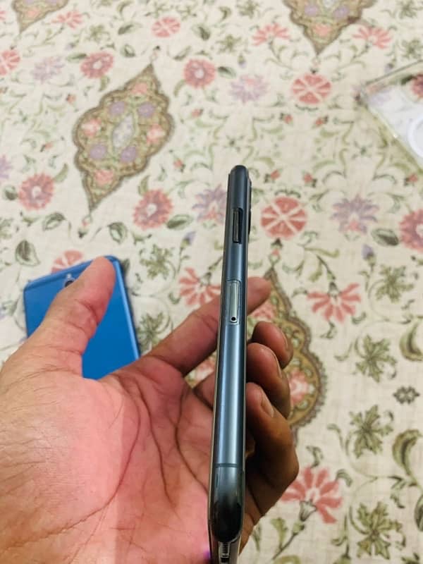 IPhone 11pro 256gb factory 4