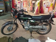 Good condition CG 125 black chrome special Edition self start