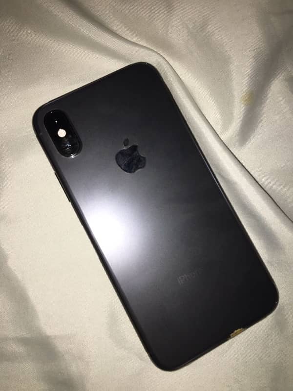 10/10 condition iphone xs 64 gb non pta jv 1