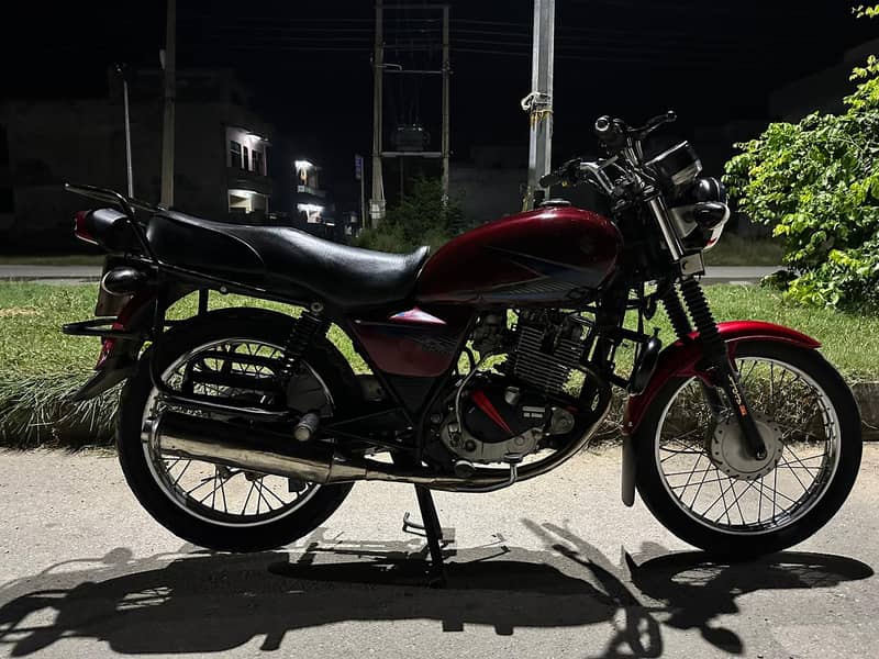 Suzuki GS 150 Model 2015 exchange possible 6